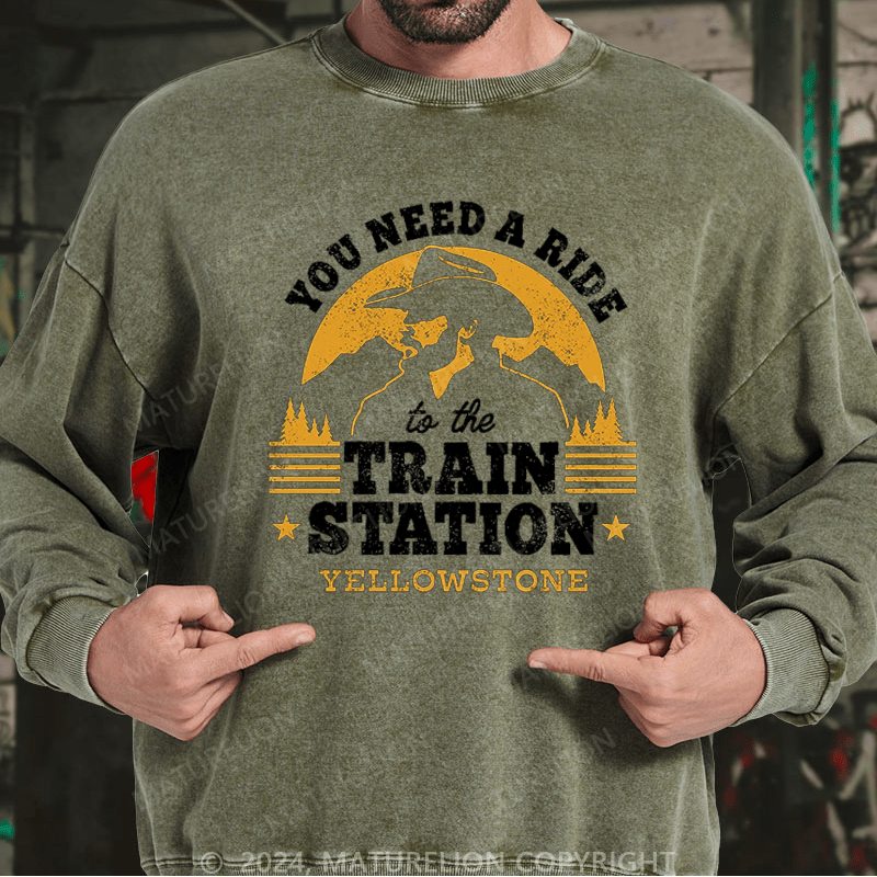 Maturelion Men's Sweatshirt Yellowstone Wheelers Train Station T-Shirt