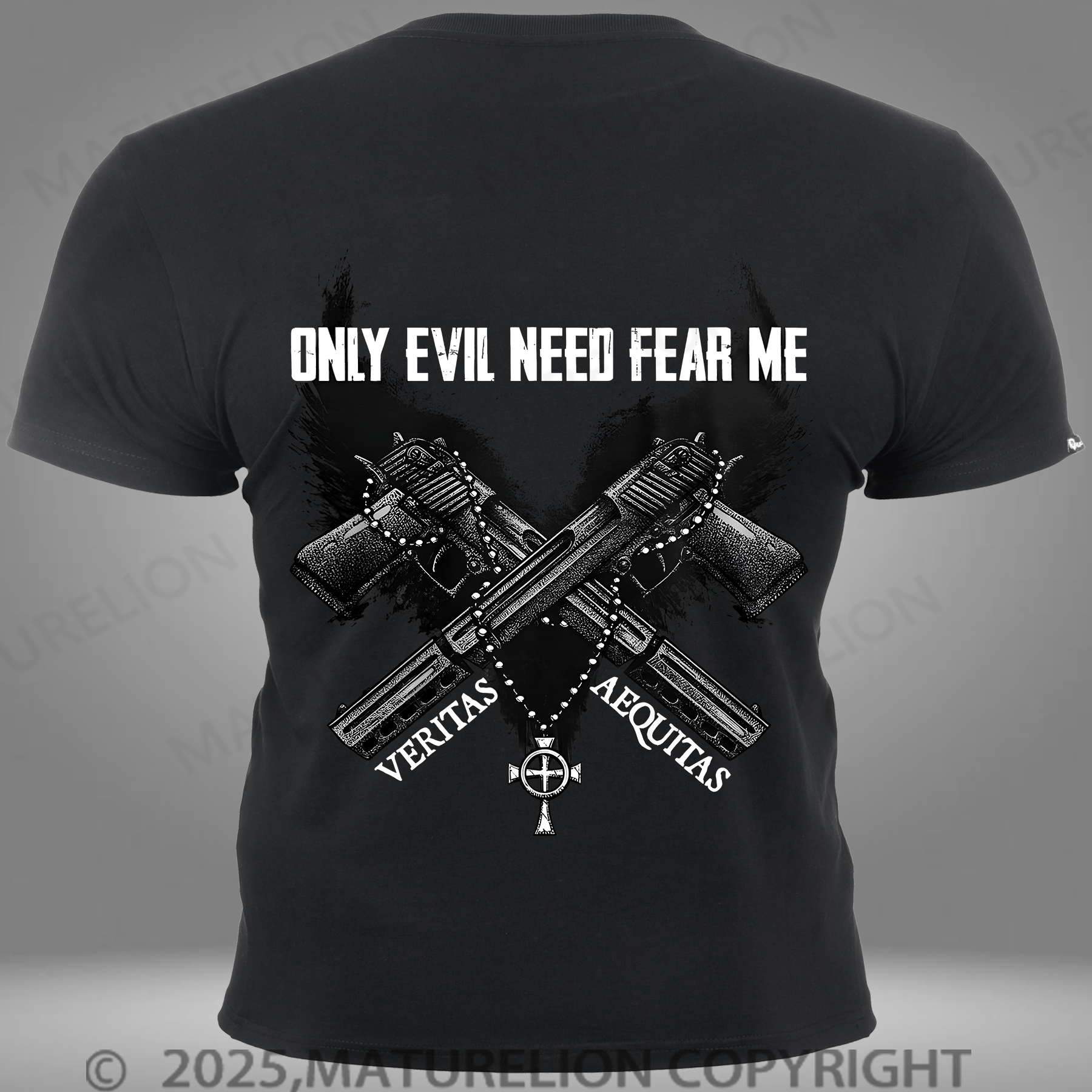 Maturelion Men's T-shirt Only Evil Need Fear Me Pocket T-Shirt