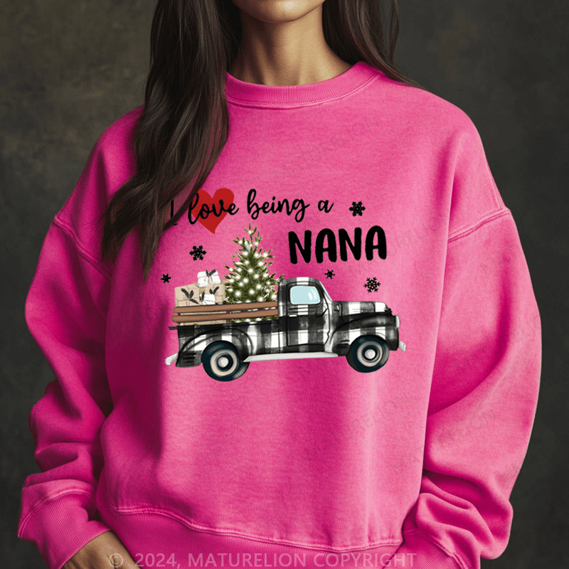 Maturelion Christmas Sweatshirt I Love Being A Nana Women Sweatshirt