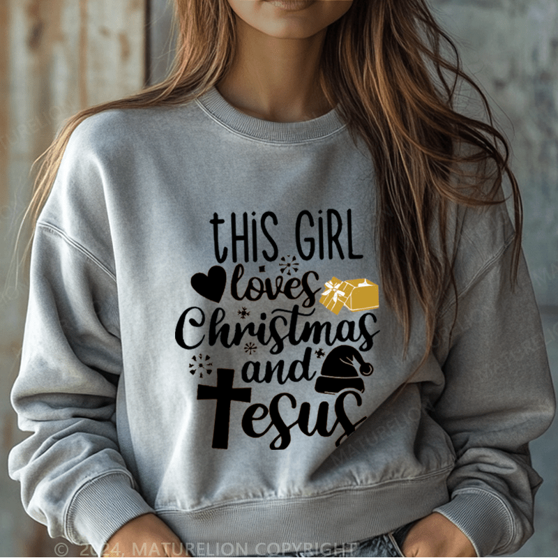 Maturelion Christmas Sweatshirt This Girl Loves Christmas And Juses Women Sweatshirt