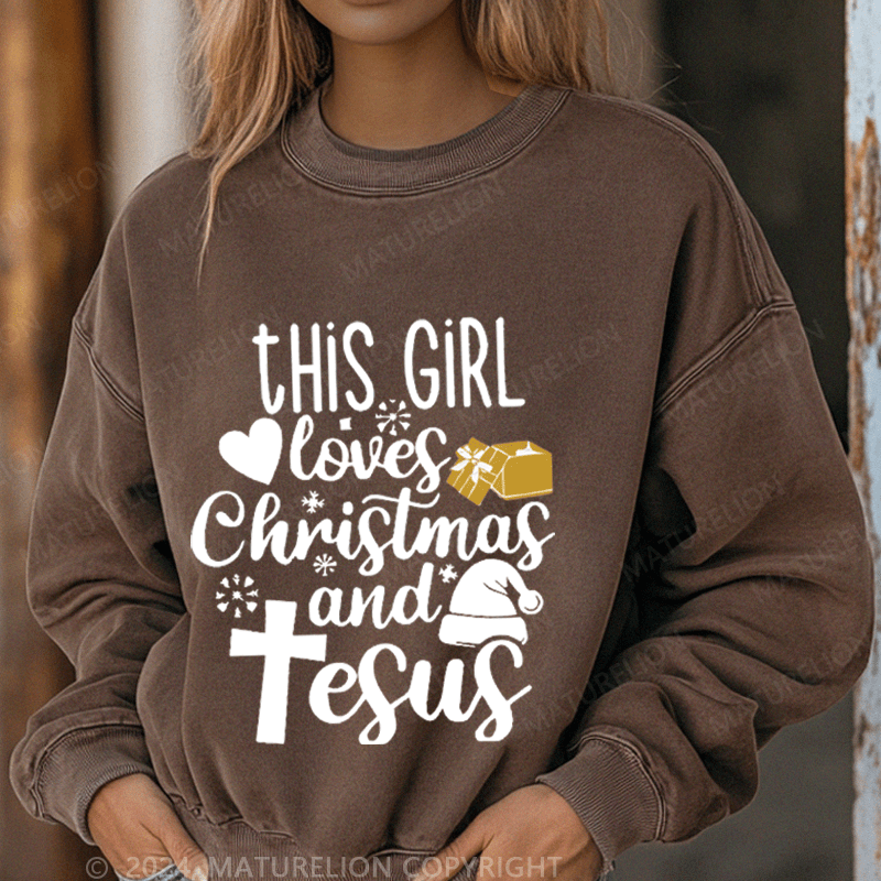 Maturelion Christmas Sweatshirt This Girl Loves Christmas And Juses Women Sweatshirt