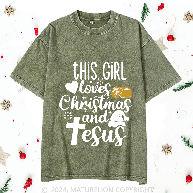 Maturelion Christmas T-Shirt This Girl Loves Christmas And Juses Women T-Shirt