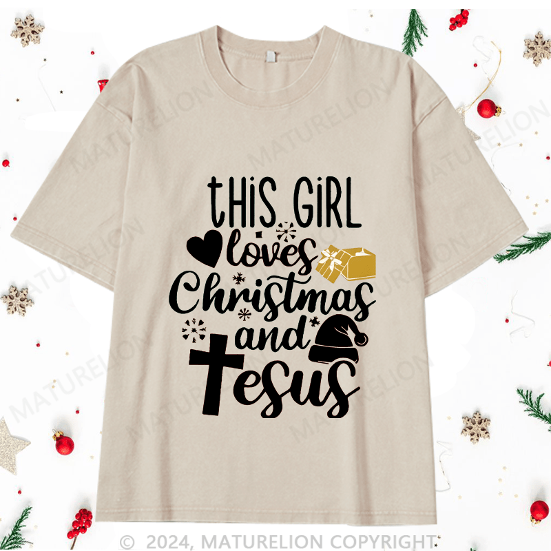 Maturelion Christmas T-Shirt This Girl Loves Christmas And Juses Women T-Shirt