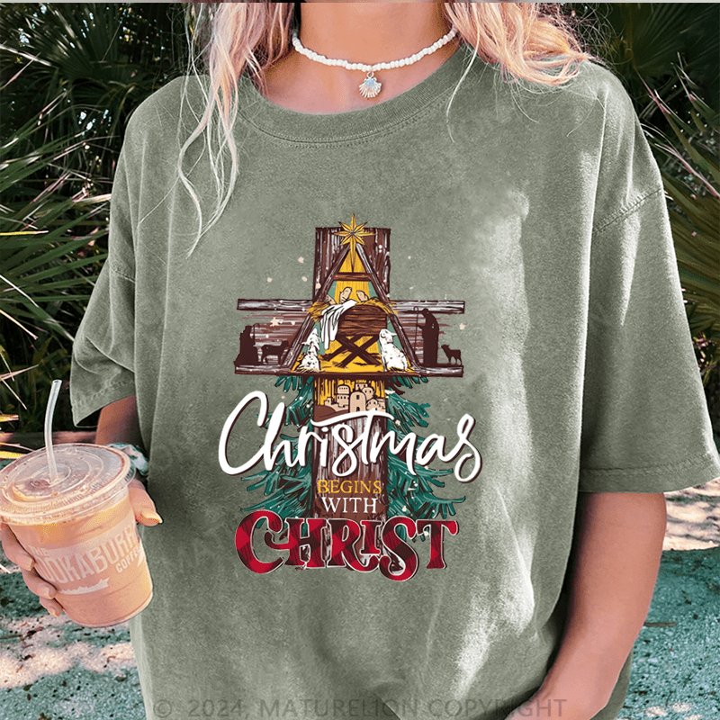 Maturelion Christmas T-Shirt chtistmas being with christ Women T-Shirt