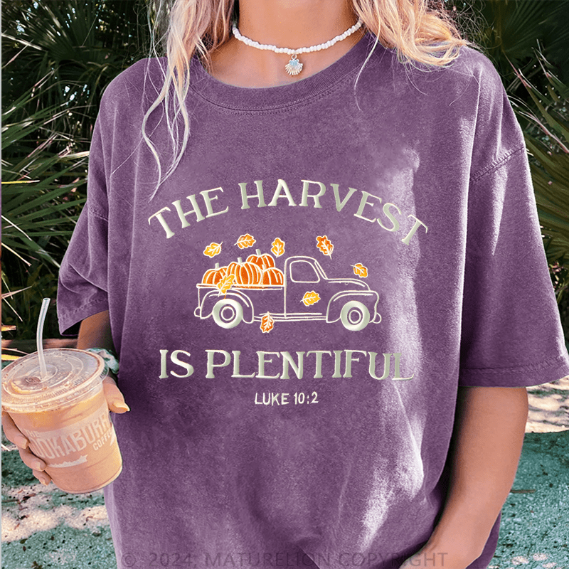 Maturelion Christmas T-Shirt the harvest is plentiful luke10:2 Women T-Shirt