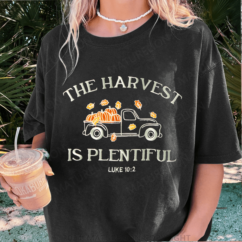 Maturelion Christmas T-Shirt the harvest is plentiful luke10:2 Women T-Shirt