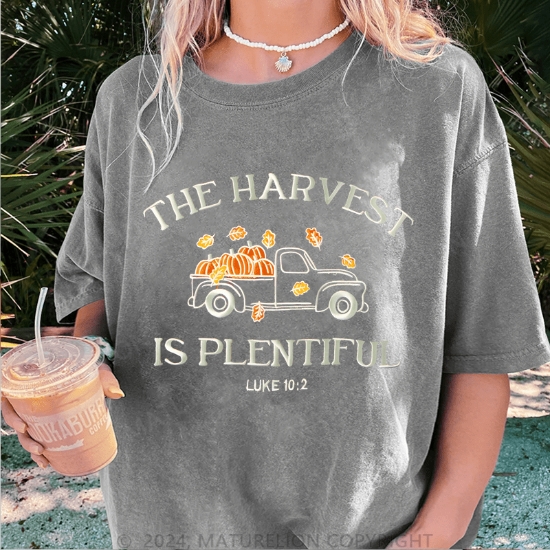 Maturelion Christmas T-Shirt the harvest is plentiful luke10:2 Women T-Shirt