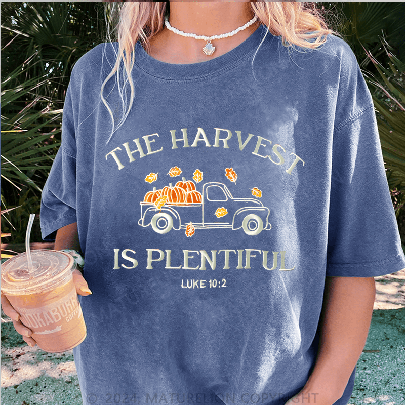 Maturelion Christmas T-Shirt the harvest is plentiful luke10:2 Women T-Shirt